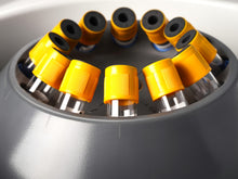Charger l'image dans la galerie, Centrifugeuse compacte 12 tubes 4500rpm DM0412