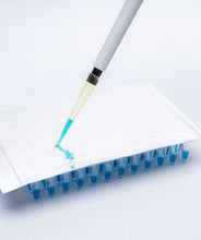 Charger l'image dans la galerie, Film adhésif aluminium pour plaques 96 puits IST-127 QuickSeal